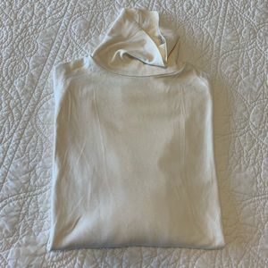 Pima cotton Eddie Bauer white turtleneck M perfect